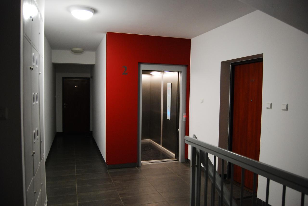Apartament - Chelmska Olinek ワルシャワ エクステリア 写真